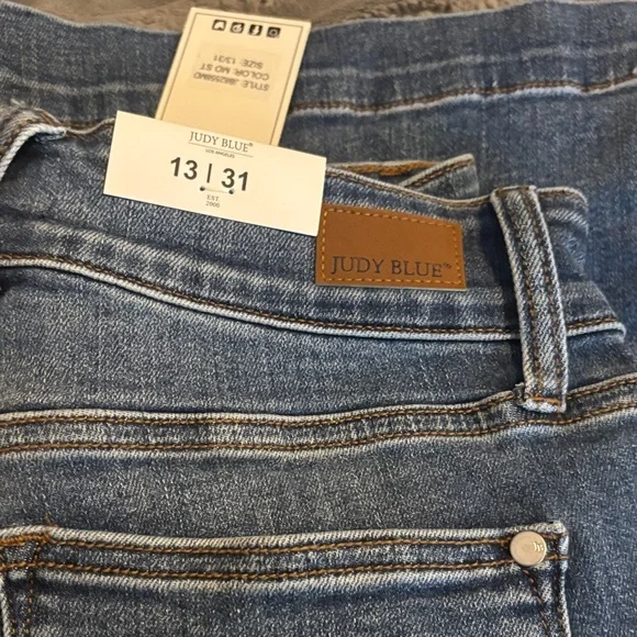 Judy Blue Classic Denim Wide Leg Jeans - Picture 4 of 5